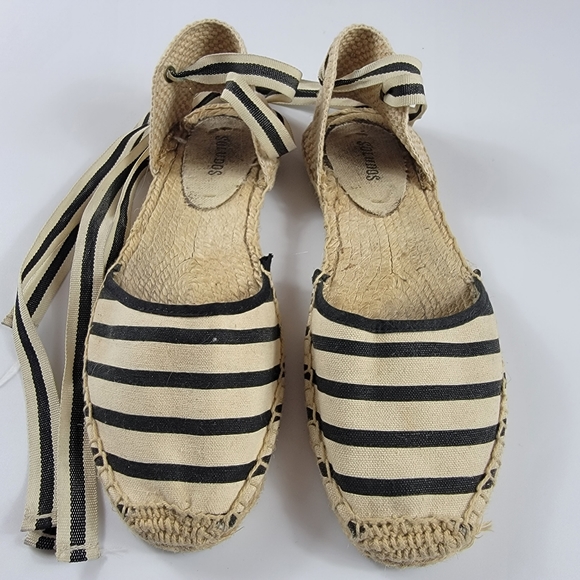 Soludos Classic Canvas Stripe Espadrille Sandals in Black & White, 7 - Picture 4 of 15